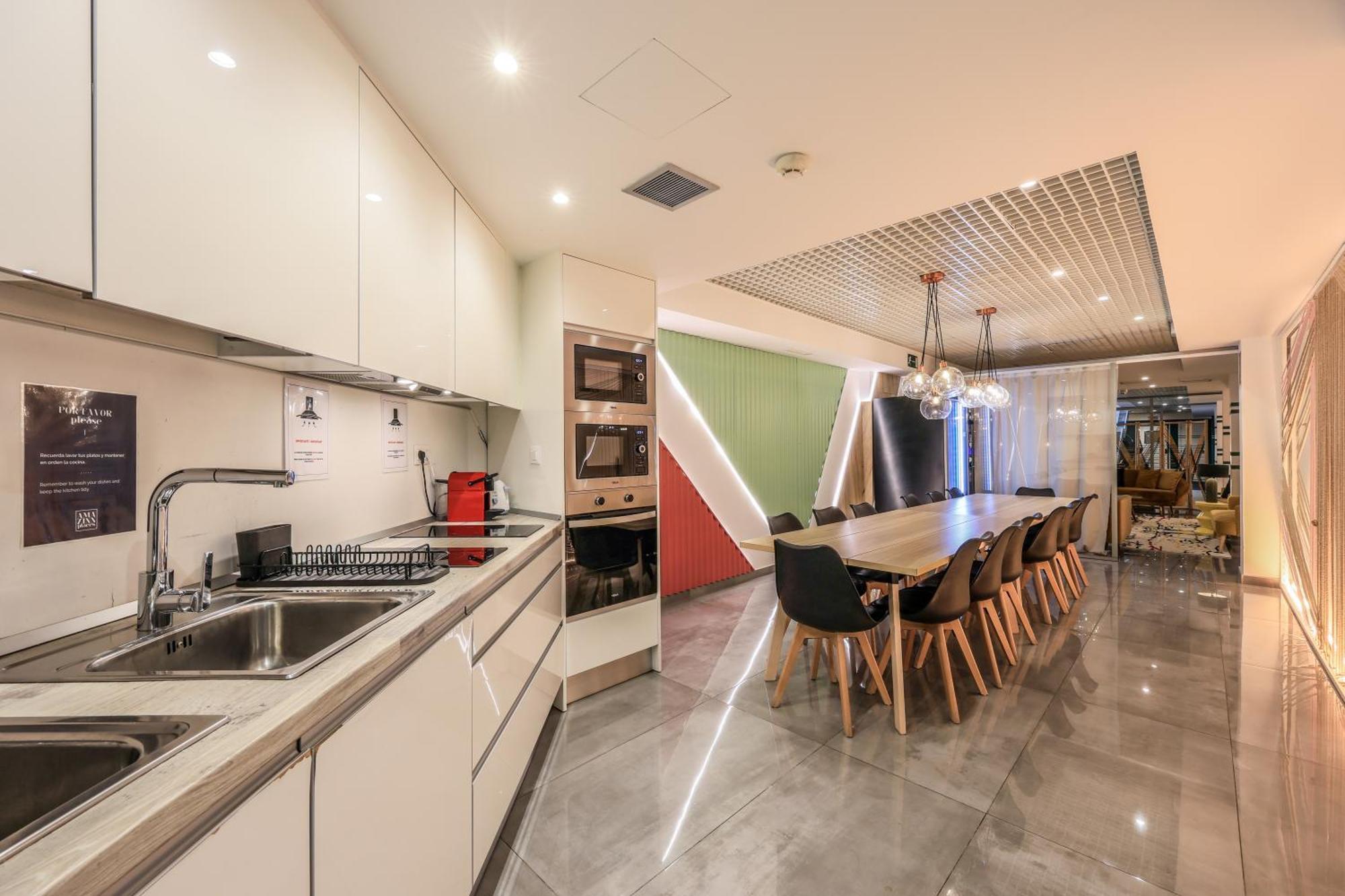 Amazinn Places Blasco De Garay 113 Madrid Esterno foto