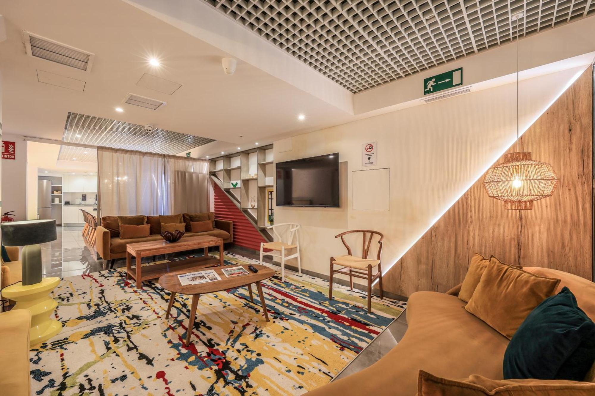 Amazinn Places Blasco De Garay 113 Madrid Esterno foto